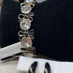 Ann Taylor Crystal Bow Stretch Bracelet in Gold Black Bonus Clip On Earrings